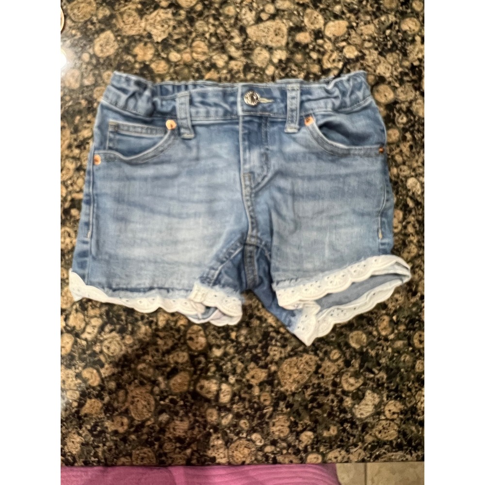 Cat & Jack Girls Blue Denim Eyelet Lace Trim Super Stretch Shorts Size M 7/8